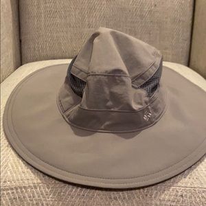 Columbia Fishing Hat